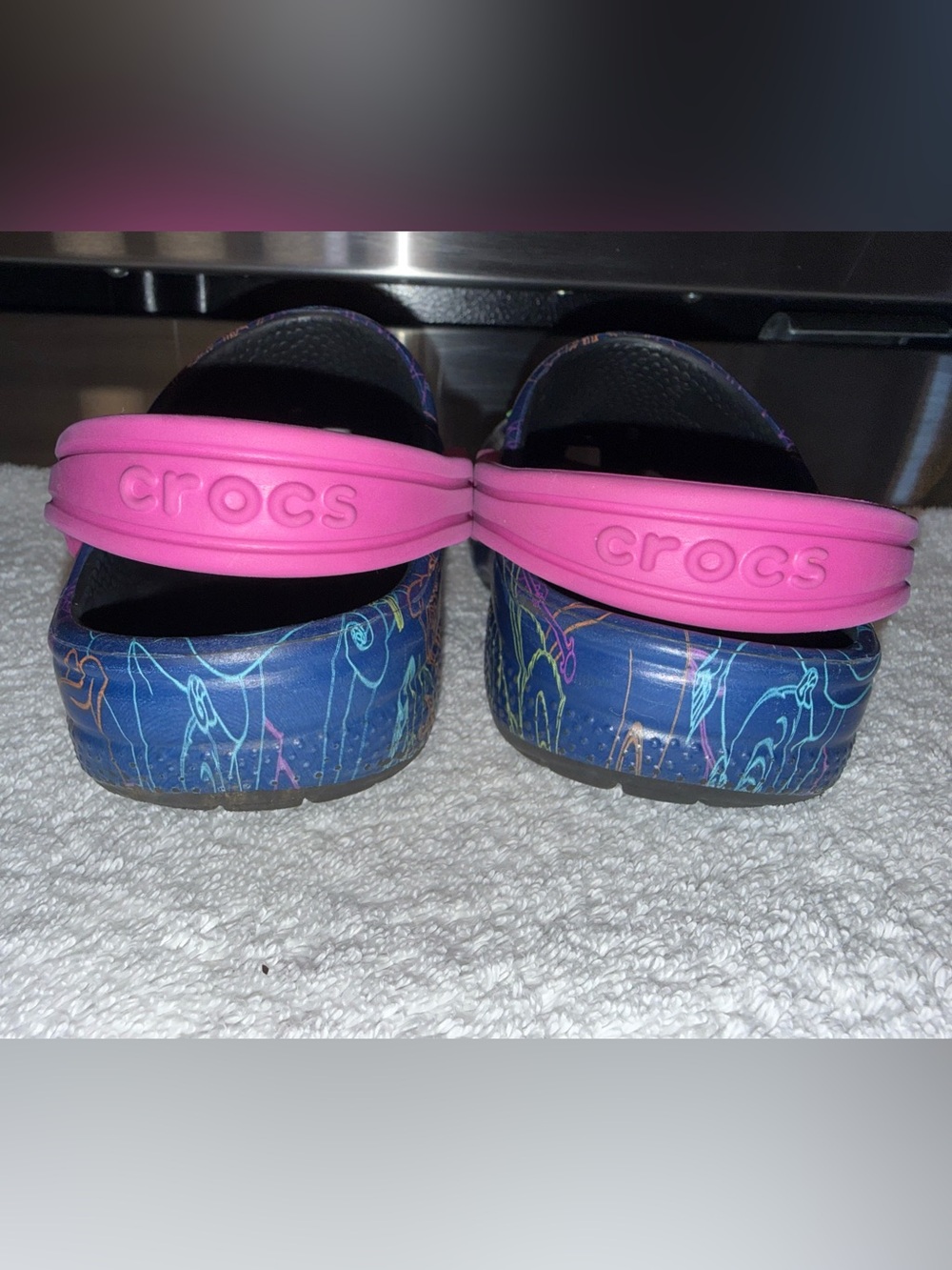 Disney Kids' Villians Crocs in Purple & Pink with Villains Charms Girls Size 13 - Picture 4 of 10